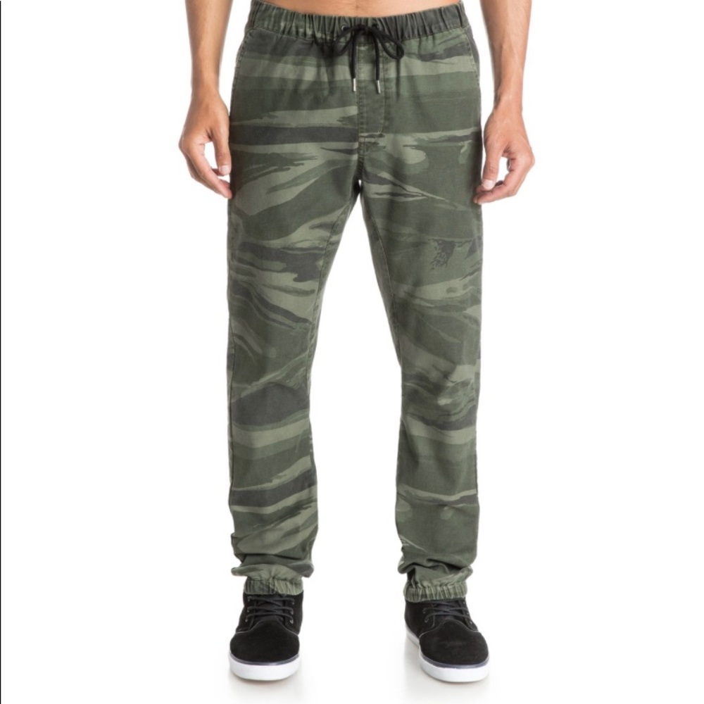 Quiksilver Camo Jogger Pants Size Large